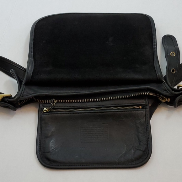 Vintage Coach black leather crossbody bag  purse - Picture 5 of 12